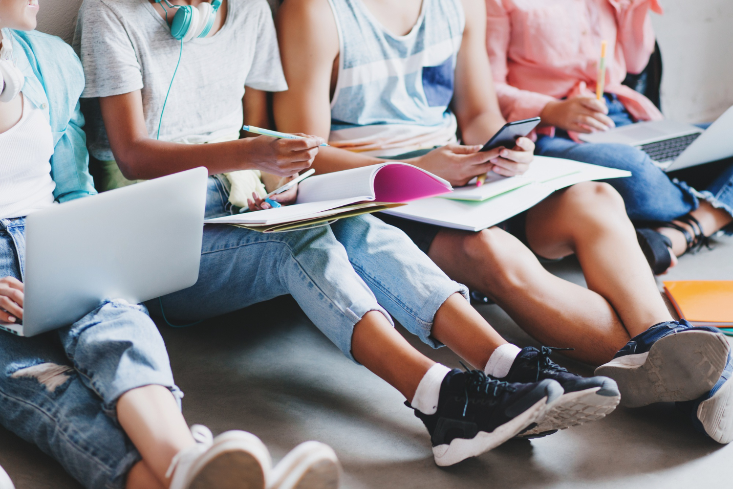 Groupes et interventions auprès des jeunes